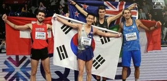 우상혁, 세계실내선수권 우승…韓 육상 역사 썼다