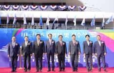 국내 첫 친환경 인증 ‘전기 추진 유람선’ 북한강서 진수