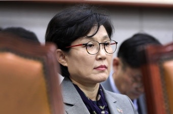 검찰, ‘블랙리스트 의혹’ 조현옥 전 인사수석 소환조사