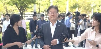 이재명 검찰 출석…당 대표 취임 후 6번째