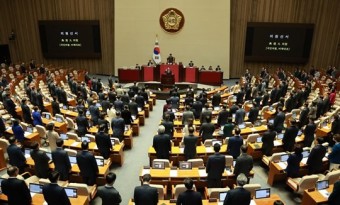 민주, 이동관·검사 탄핵안 철회…이달 30일 재추진 예정