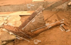 몽촌토성에서 삼국시대 목제 쟁기 출토