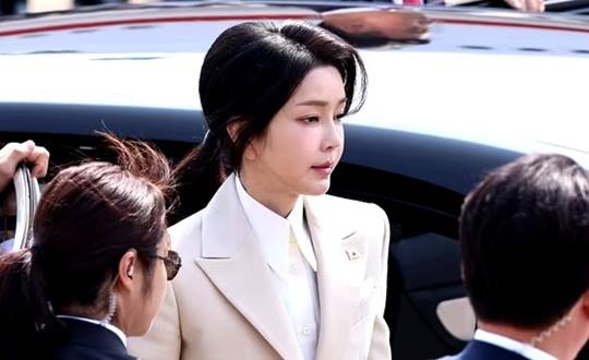 김건희 여사, 도이치모터스 주가조작 가담 의혹 불기소 처분 결과 발표