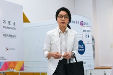 김건희 특검, ‘문고리 3인방’ 유경옥·정지원 내일 소환