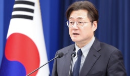 청와대 “강훈식 비서실장 중심 비상경제상황실 설치”