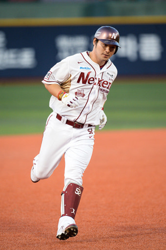 넥센 박병호, 삼성 구자욱 제치고 7월 MVP 등극