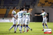[S코어북] 로페즈 멀티골 전북, 경남 원정서 3-0 승...격차는 14점