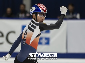쇼트트랙 박지원, 월드컵 3차대회 1500m 금빛 질주...'3관왕' 달성