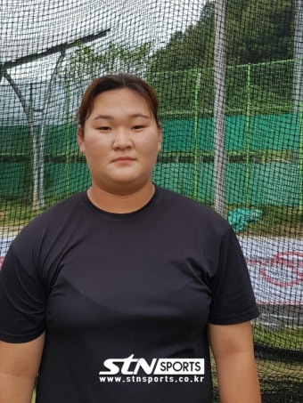 고교생 신유진, 14년 만에 원반던지기 대회신기록 작성!