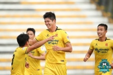 [S코어북] 치열한 난타전 광주-전북, 공방전 끝에 3-3 무승부