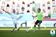 [S코어북] 한교원 천금 결승골 전북, 빗장 수비 성남 1-0 제압...10경기 무패