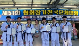 쏘아 올린 금빛 발차기...전북체고 태권도부, 43년만 협회장기 종합우승