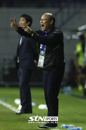 [S포트라이트] '박항서 5년 애제자들' 공수 모두 살아있네! 완승 합작