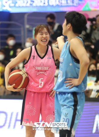 [WKBL 올스타전] 승부 아닌 축제의 장! 핑크스타, 블루스타에 98-92로 승리