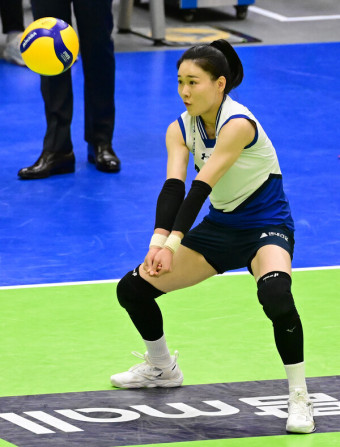 '김연견-이소영 부상 등' 여자배구 모랄레스호, 부상으로 엔트리 대거 교체