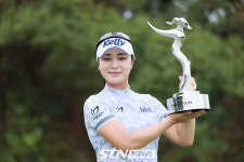 [STN포토]윤이나, 제주삼다수 마스터즈 우승