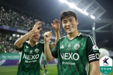 [st&현장] 전북 역전승 견인 박진섭, 축구는 흐름 싸움...선수들끼리 믿음 생겨