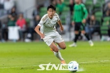 [MLS PO] '손흥민 1골·1도움 맹활약' LAFC, 오스틴 4-1 박살…8강 진출