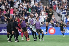 [MLS PO] '손흥민의 멀티골 하드 캐리→승부차기 실축' LAFC, '퇴장' 밴쿠버와의 접전 끝에 탈락