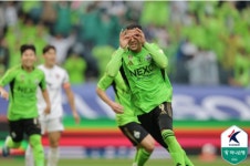 비는 쏟아지고 티아고는 꽂았다... 전북 현대, 제주SK 3-2 꺾고 3위로