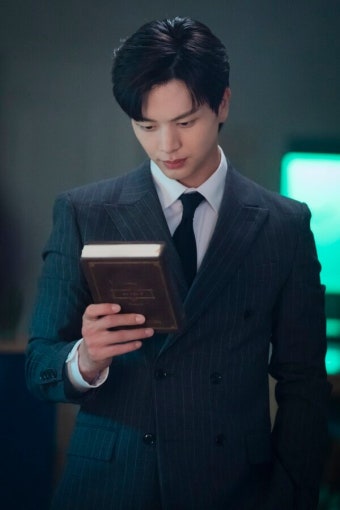[퍼스널리티] 외모 재능 끼 모두 가진  연기의 '금수저', 육성재