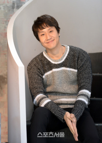 정우, 씨엔블루 이다해와 한솥밥..FNC엔터와 전속계약