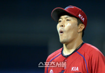 시크? 엉뚱? KIA 김병현 좌충우돌 첫 승 도전기