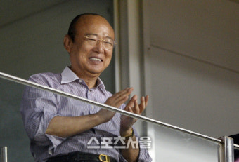 [SS포토]김승연 회장 지켜보는 가운데 한화 7연패 탈출