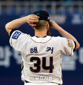 NC 에이스 해커, 삼성전 1회부터 박석민에게 스리런 홈런 통타!