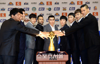 [SS포토]2015-2016 프로농구 미디어데이, '트로피의 주인공을 가려라'