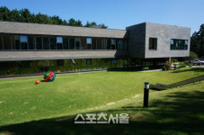 제주에서 9개월 네오플은 어떻게 살아가고 있지?