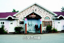 조림 사업 활성화에 헌신, 산림의 공익적 가치 제고, 사립 휴양림 경영의 성공 모델 창출 2015 동탑산업훈장 수훈