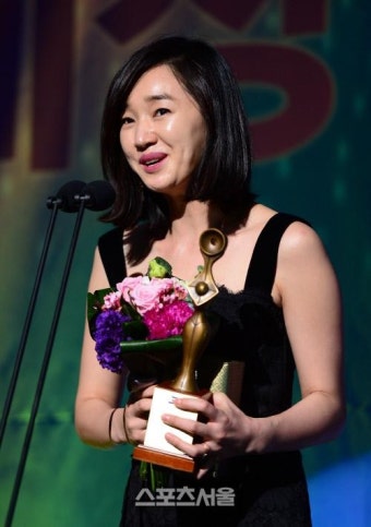 [SS포토] '가면' 수애, 그리메상 최우수 여자연기자상 수상