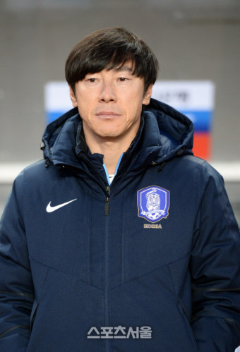 [SS포토]올림픽대표팀 신태용 감독, '오늘도 승리를!'