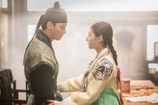 이렇게 잘 어울릴줄은 마녀보감 윤시윤-김새론 촬영사이에도 알콩달콩