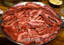 [돼지테리언과 함께 하는 한돈맛집]고소하고 진한 생삼겹살의 맛 마포목장