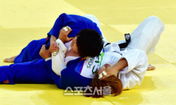 [SS포토]김민정, 한판패로 마무리된 동메달 결정전