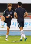 [SS포토] 손흥민, 대표팀 소집 훈련이 왜 이리 즐거울까?