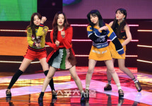 [SS포토]조이 없이 루키 무대 선보이는 레드벨벳(쇼챔피언)