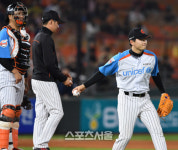 [SS포토] 롯데 박시영, 여기까진가보오...