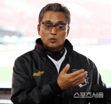 김진욱 감독, 