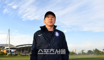 [SS포토]기니와의 개막전 앞둔 U-20 대표팀 신태용 감독