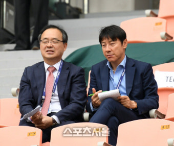[잉글랜드-기니]달라진 잉글랜드 라인업, 신태용 감독 현장서 전력 확인