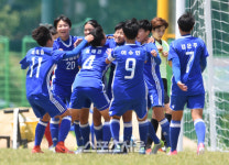 [SS포토]여왕기 천가람의 결승골, 기쁨을 함께 나누는 현대청운중