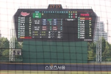 [현장스케치] 1880일 만에 퓨처스 경기…목동구장 분위기는