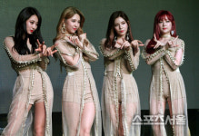 [SS포토] 나인뮤지스 컴백, 포인트 안무로 포토 타임~!