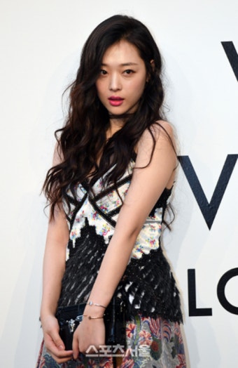 설리, 영화 '리얼'서 파격 베드신…