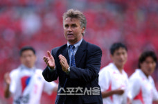 [1보] 거스 히딩크 한국 축구 위해 어떠한 형태로든 이바지할 용의 있다