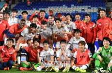 [SS포토]수원에 3-2승리 제주, 1위 전북 3점 차 추격