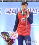 [SS포토] 김진용, 1라운드 8순위로...울산 갑니다!